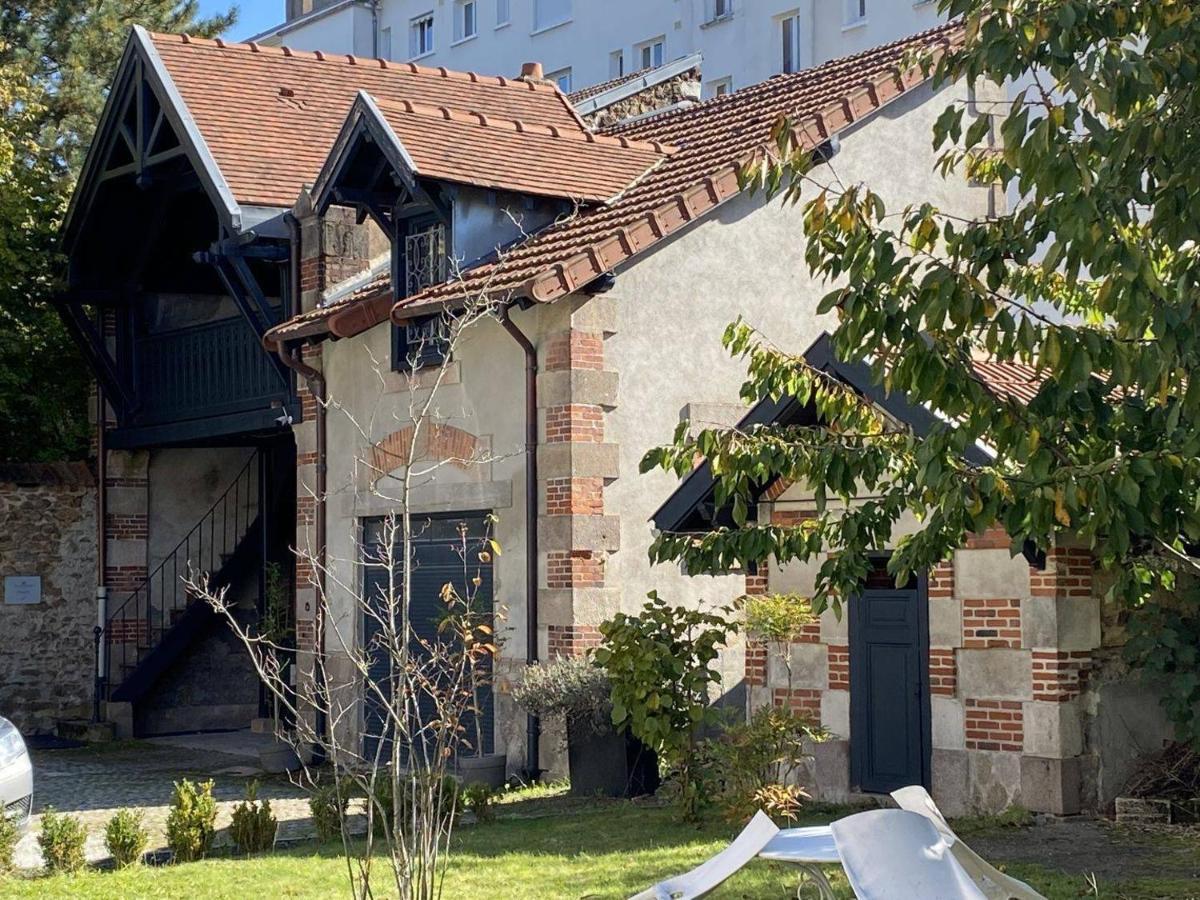 La Villa Beaupeyrat - Apparthotels De Charme Dans Batisse De Caractere A 400M Du Coeur De Ville De Limoges Szoba fotó