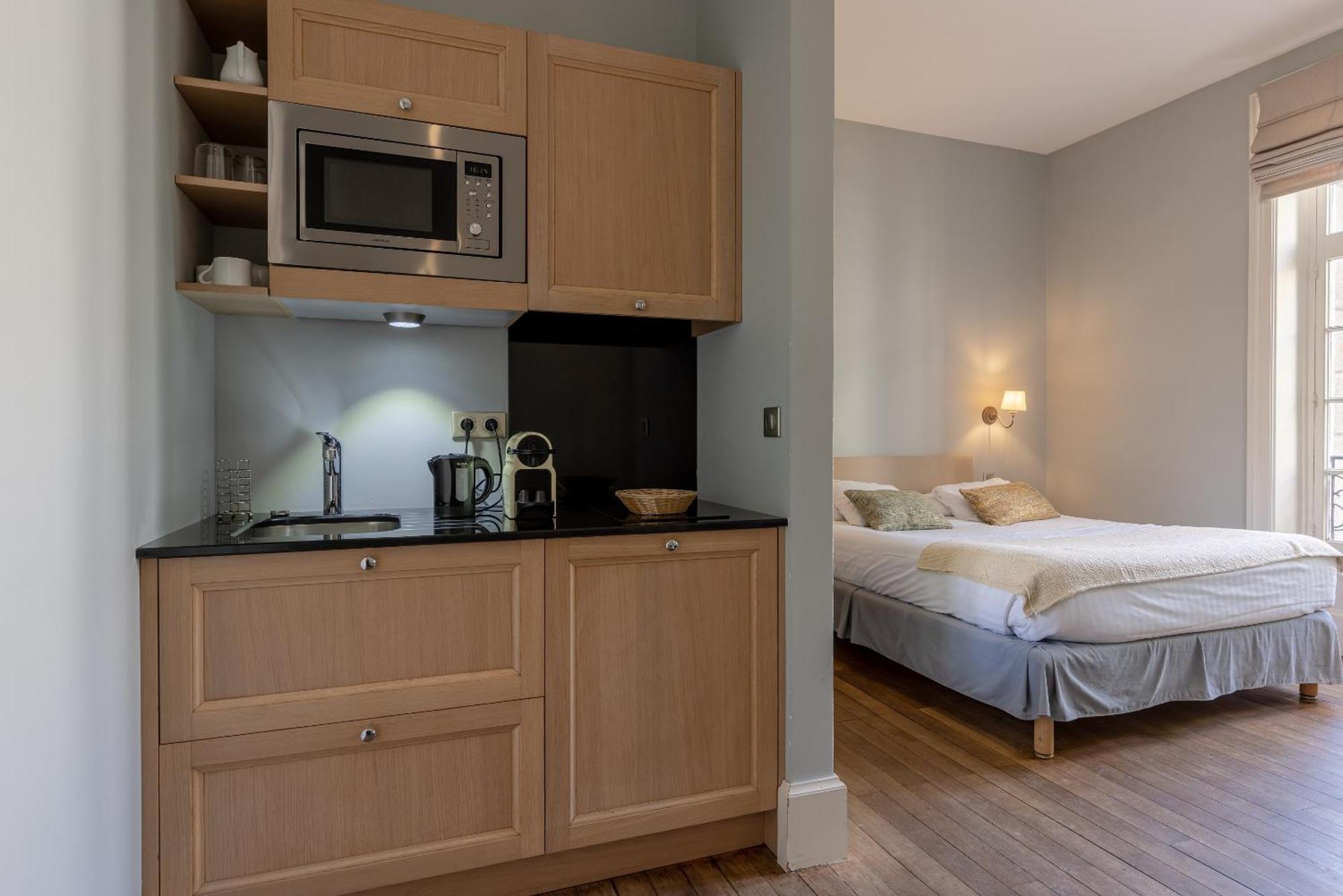 La Villa Beaupeyrat - Apparthotels De Charme Dans Batisse De Caractere A 400M Du Coeur De Ville De Limoges Szoba fotó