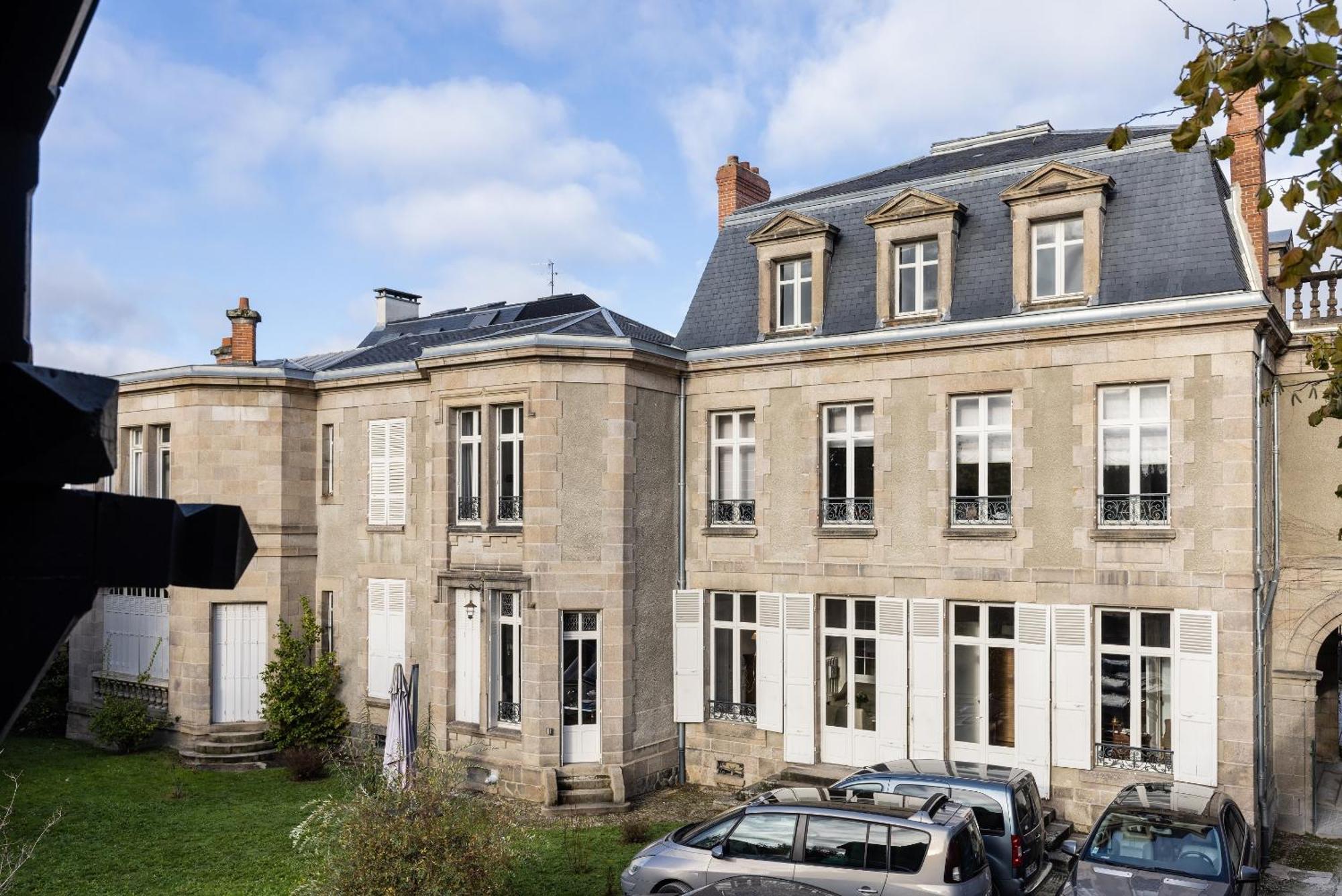 La Villa Beaupeyrat - Apparthotels De Charme Dans Batisse De Caractere A 400M Du Coeur De Ville De Limoges Szoba fotó