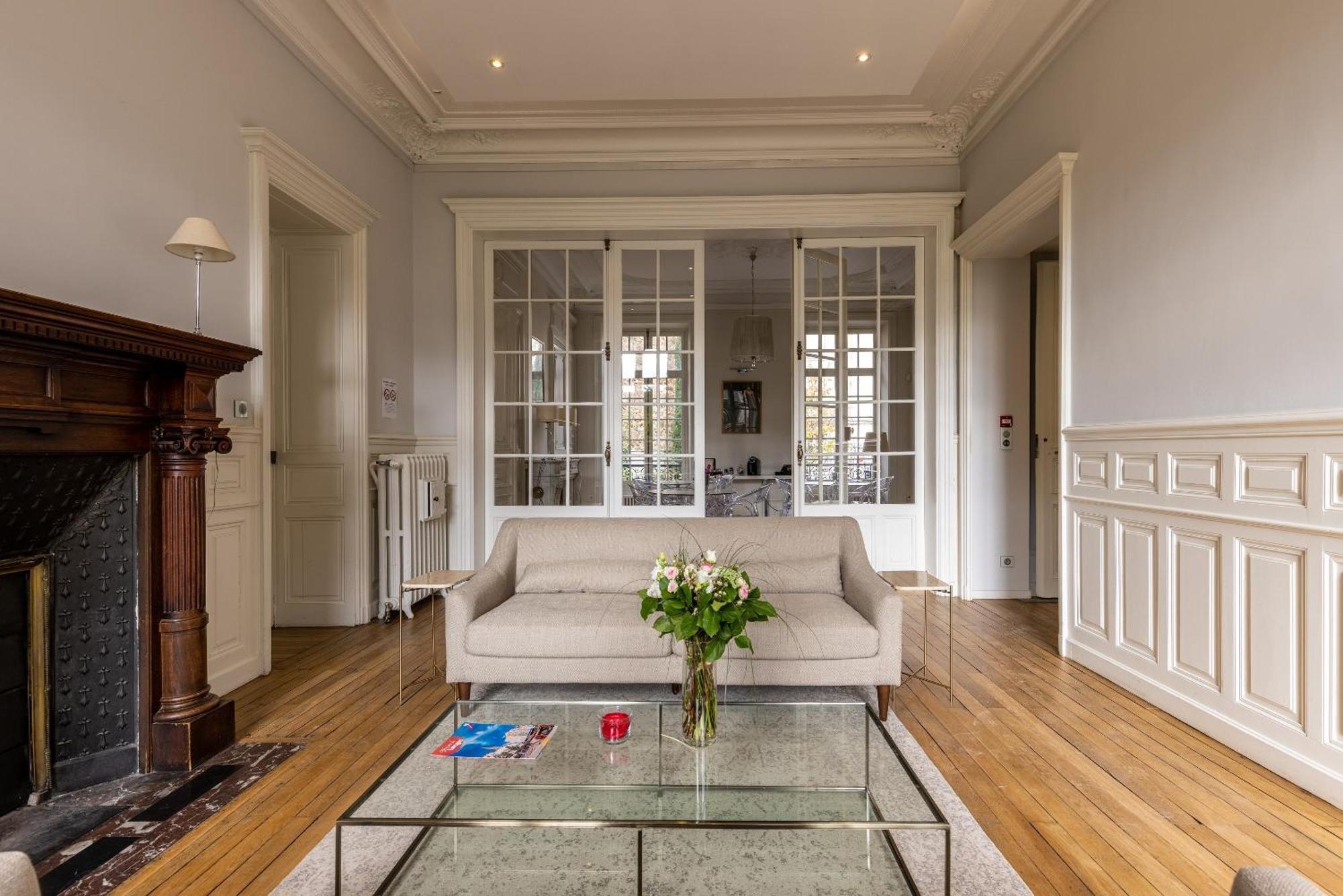 La Villa Beaupeyrat - Apparthotels De Charme Dans Batisse De Caractere A 400M Du Coeur De Ville De Limoges Szoba fotó