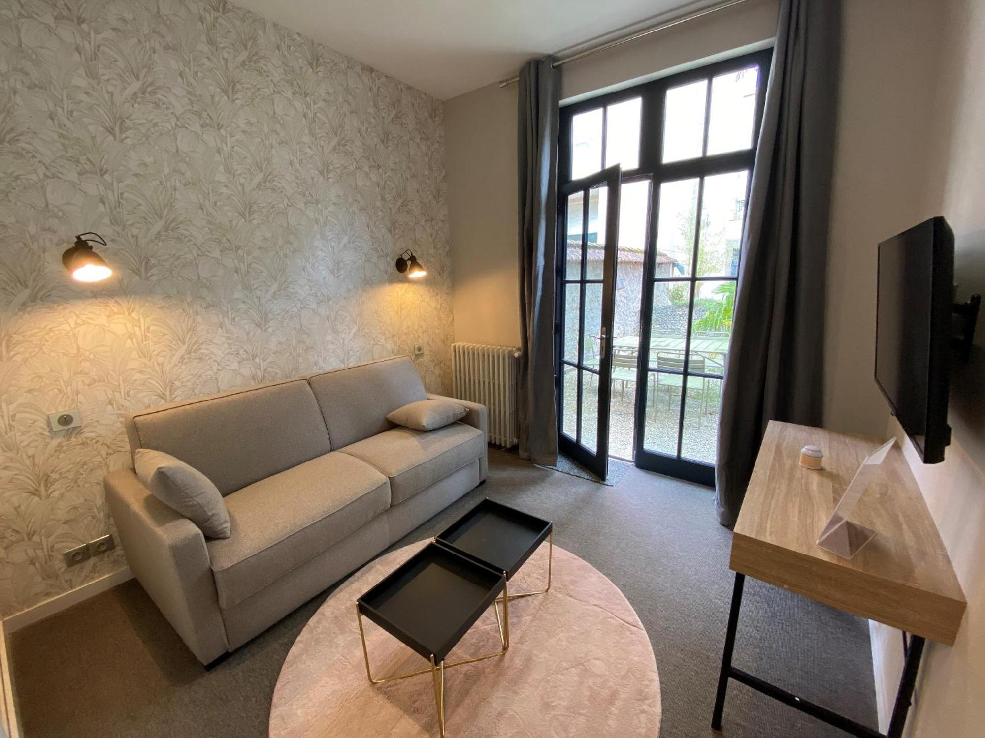 La Villa Beaupeyrat - Apparthotels De Charme Dans Batisse De Caractere A 400M Du Coeur De Ville De Limoges Szoba fotó