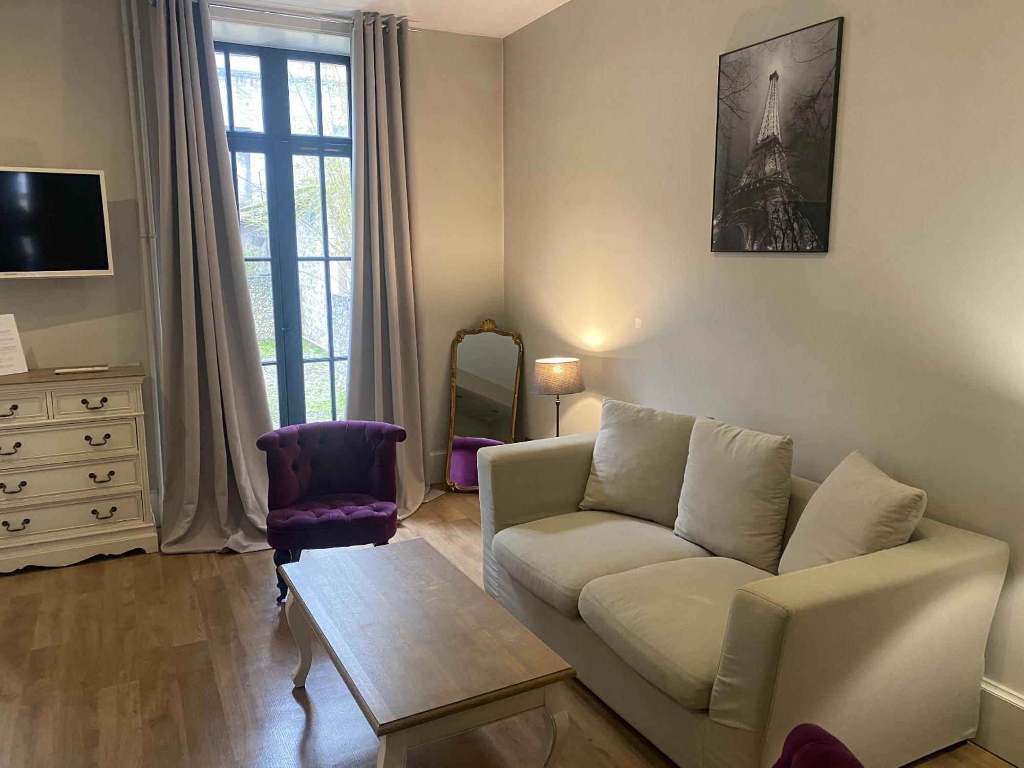 La Villa Beaupeyrat - Apparthotels De Charme Dans Batisse De Caractere A 400M Du Coeur De Ville De Limoges Szoba fotó